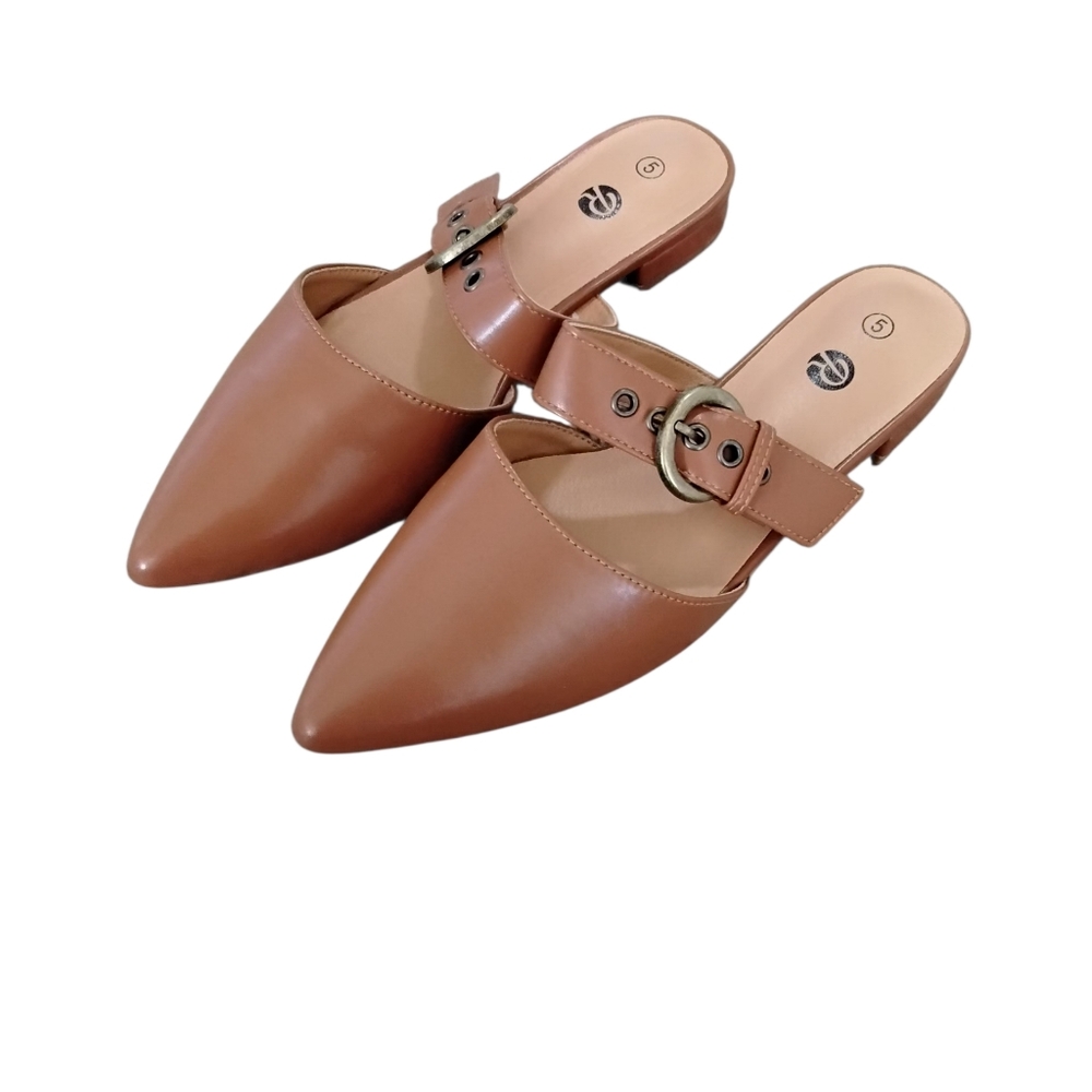New In Box Rekayla Brown Mules Womens Size 5